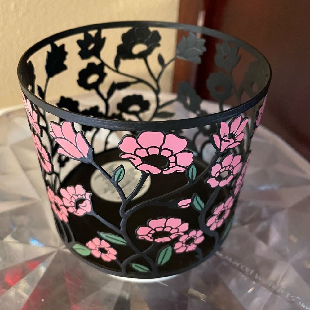 Bath & Body Works Black Metal Pink Poppy Flower Marble Base Candle Holder - Picture 10 of 14